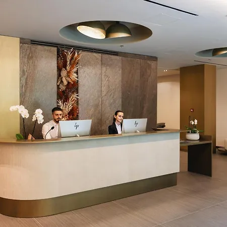 Hotell Grand Duka &