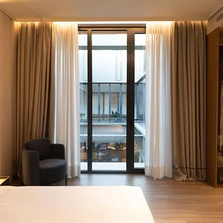 Grand Duka & Hotel 5*